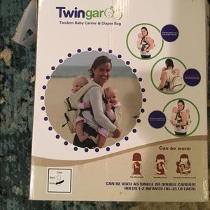Twingaroo Twins  Carrier